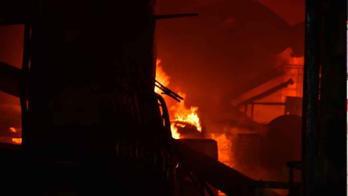 Kanpur Building Fire