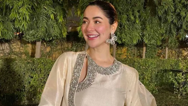 Hania Aamir's Net Worth