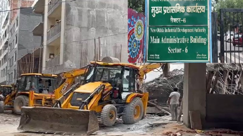 Noida authority bulldozer