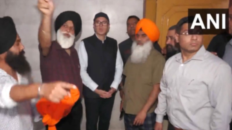Omar Abdullah hospital visit Manoj Sinha condolence