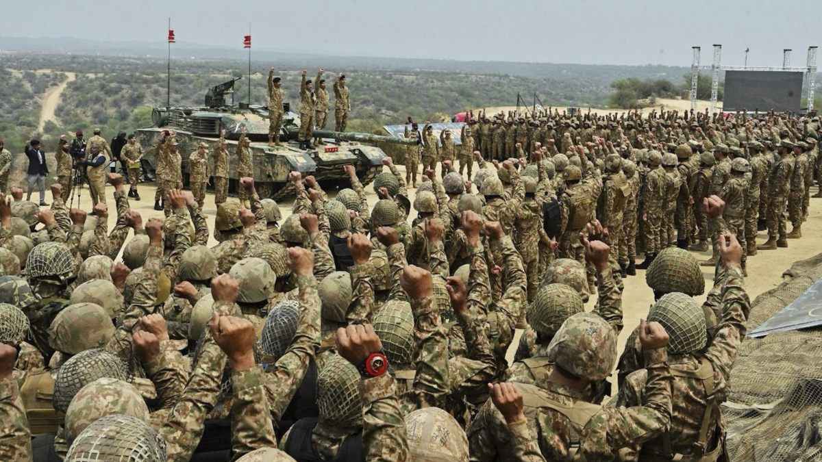 Pakistan army convoy attack