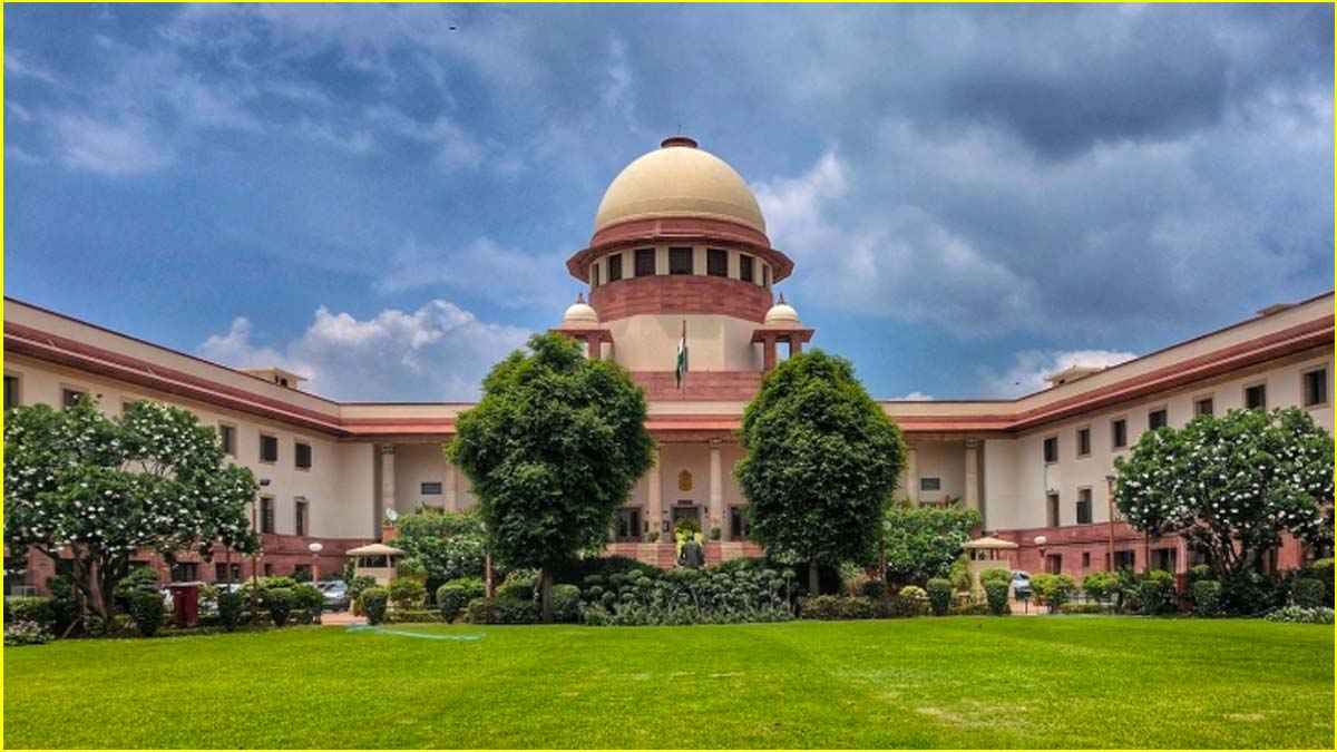 'कॉफी पर बात बन सकती है', सुप्रीम कोर्ट ने बच्चे की कस्टडी की अर्जी लेकर आए कपल को दी ये सलाह