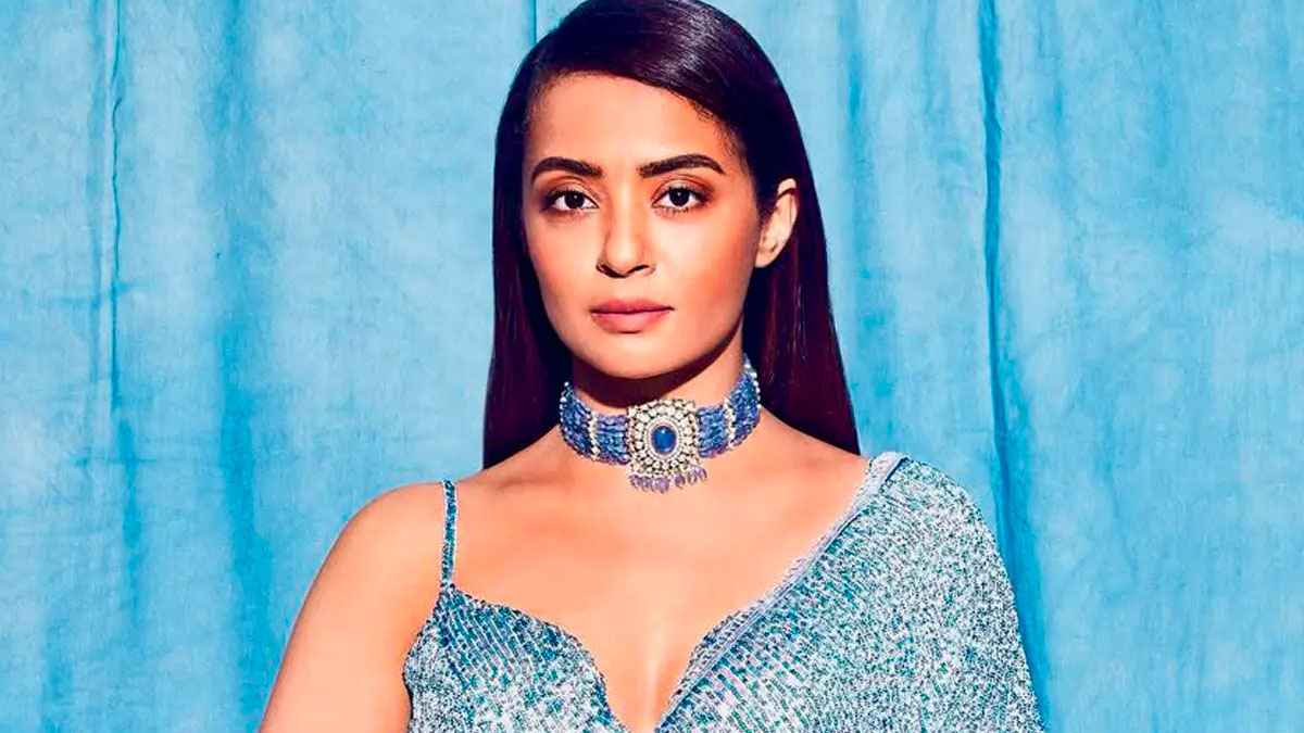 Surveen Chawla हुईं थी बॉडी शेमिंग का शिकार, साउथ इंडस्ट्री को लेकर क्या बोलीं एक्ट्रेस?