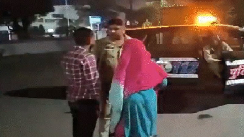 noida police head constable dismissed
