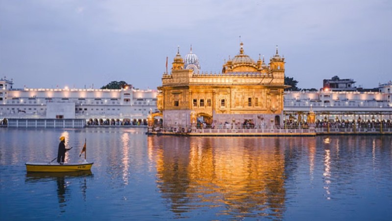Golden Temple in Amritsar, Indian Army।
