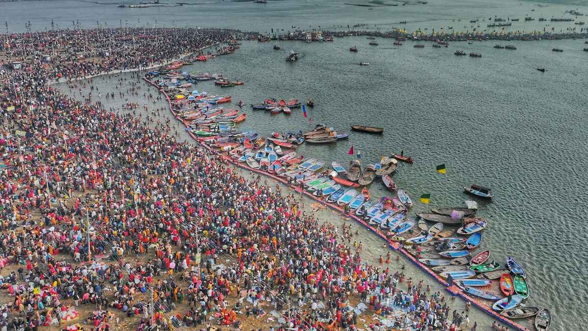 महाकुंभ में नहीं हो पाए हैं शामिल तो कर लें पुष्कर कुंभ में स्नान, स्वर्ग के द्वार में लगता है यह मेला