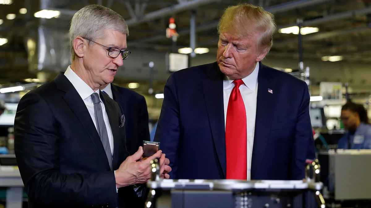 डोनाल्ड ट्रंप ने Apple सीईओ टिम कुक को दी धमकी, कहा- भारत में निर्माण किया तो लगेगा 25% टैरिफ