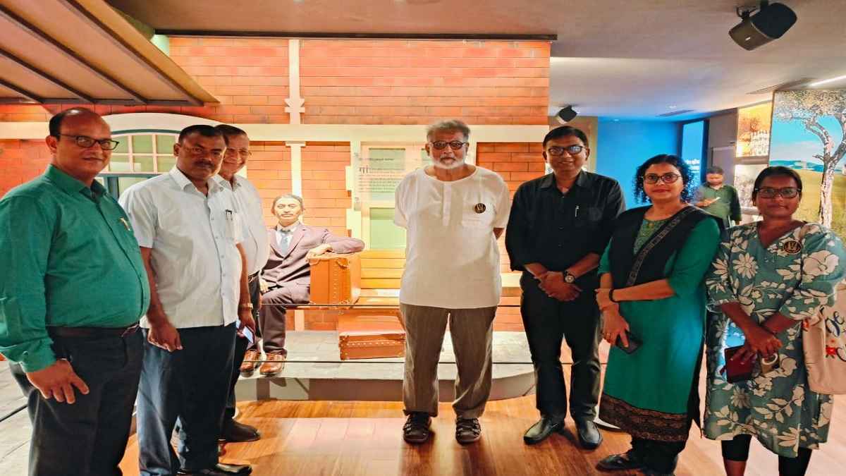 तुषार गांधी ने किया बापू टावर का अवलोकन, लोग महात्मा गांधी के जीवन से हो सकेंगे रूबरू