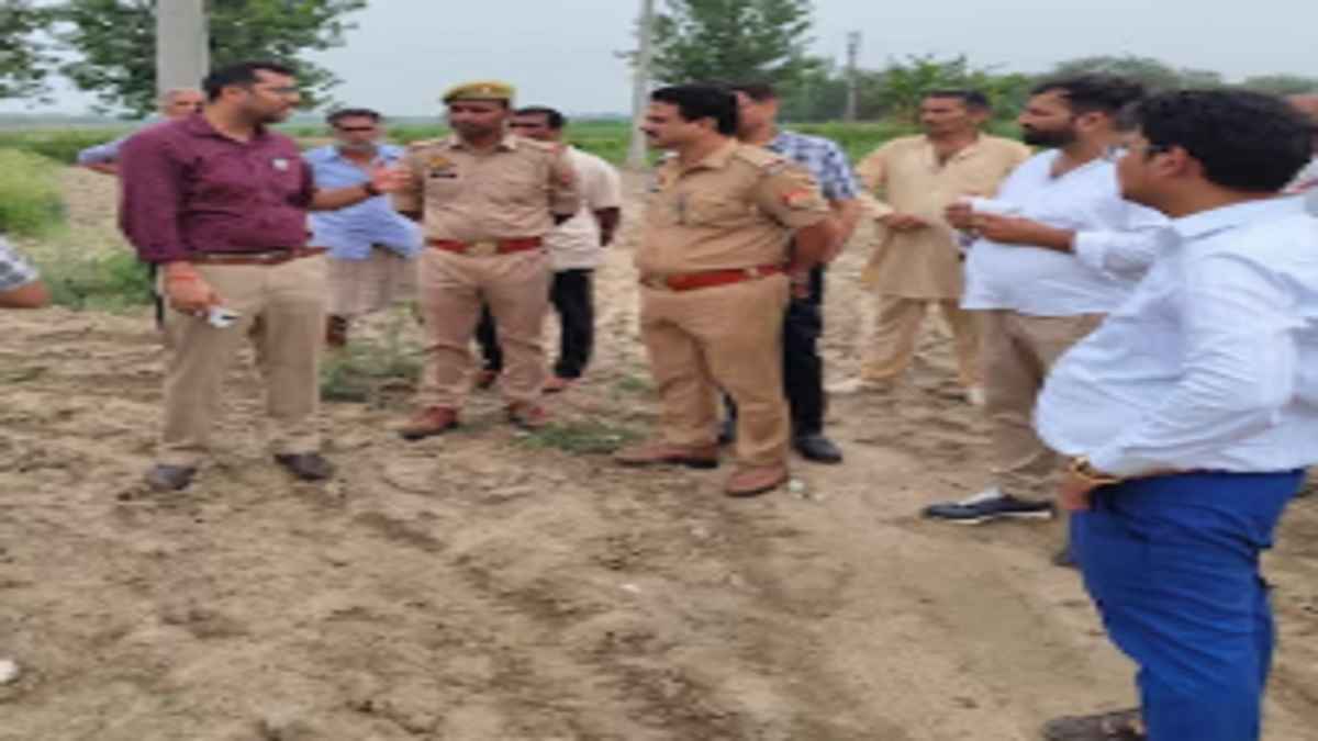 गाजियाबाद में प्रशासन ने 500 बीघा जमीन को कराया कब्जामुक्त, ग्रामीणों ने किया था अवैध कब्जा