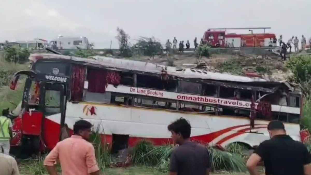 आगरा-लखनऊ एक्सप्रेसवे पर भीषण हादसा, बिहार से दिल्ली आ रही बस दुर्घटनाग्रस्त, 40 घायल
