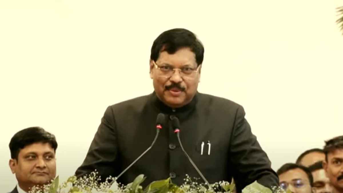 Video: संविधान बड़ा या संसद? सुप्रीम कोर्ट के चीफ जस्टिस बीआर गवई ने कही ये बात