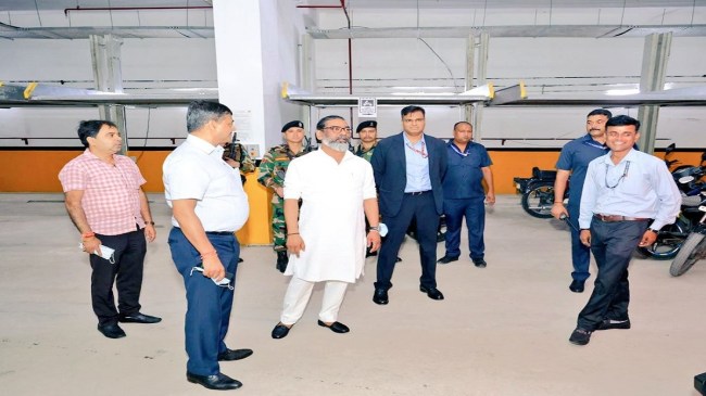 Chief Minister Hemant Soren inspection Jharkhand News, Chief minister Hemant Soren, Jharkhand, Shibu Soren, Latest News, झारखंड समाचार, झारखंड भवन, मुख्यमंत्री हेमंत सोरेन, झारखंड, शिबू सोरेन, ताज़ा ख़बर