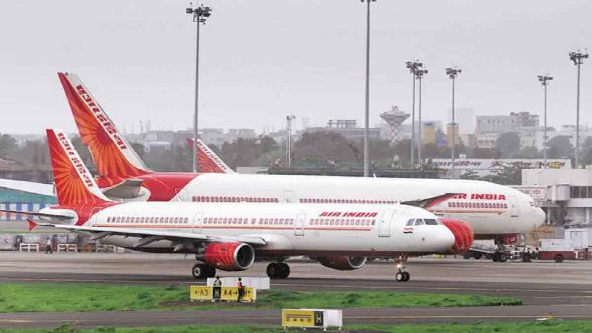 अहमदाबाद प्लेन क्रैश हादसे के बाद बोइंग 787 की 66 उड़ानें कैंसिल, DGCA ने विमान कंपनियों से मांगा जवाब