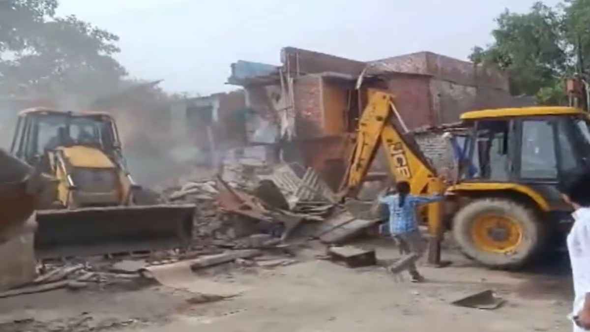Delhi demolition drive Madarasi Camp