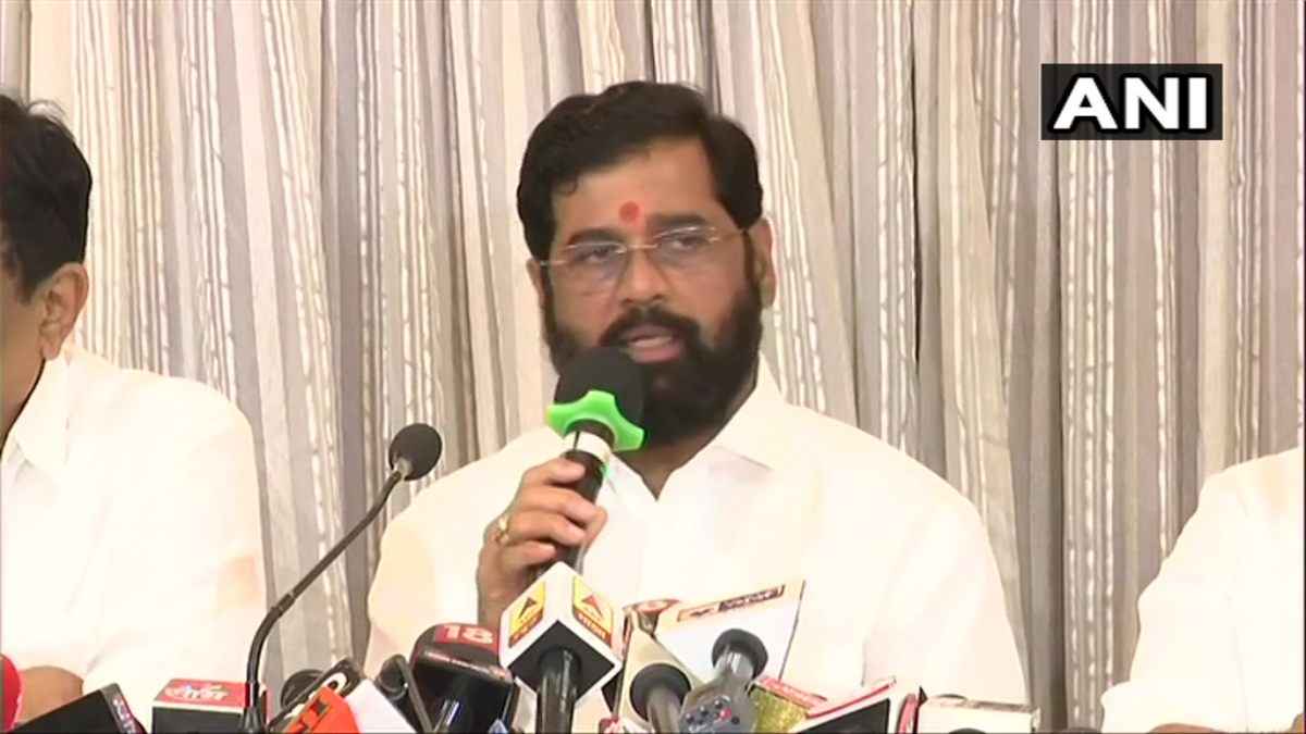Eknath Shinde flight issue