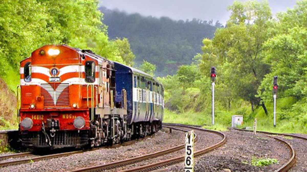 ट्रेन से यात्रा करने वालों के लिए जरूरी खबर! 1 जुलाई से होने जा रहे हैं ये बड़े बदलाव