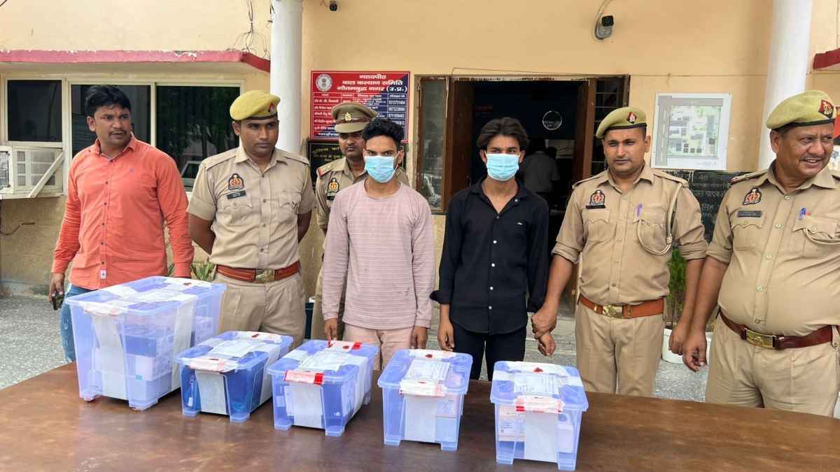 दुकान के नौकर ने रची मालिक को कंगाल करने की साजिश, नोएडा में हैरान कर देने वाला मामला आया सामने