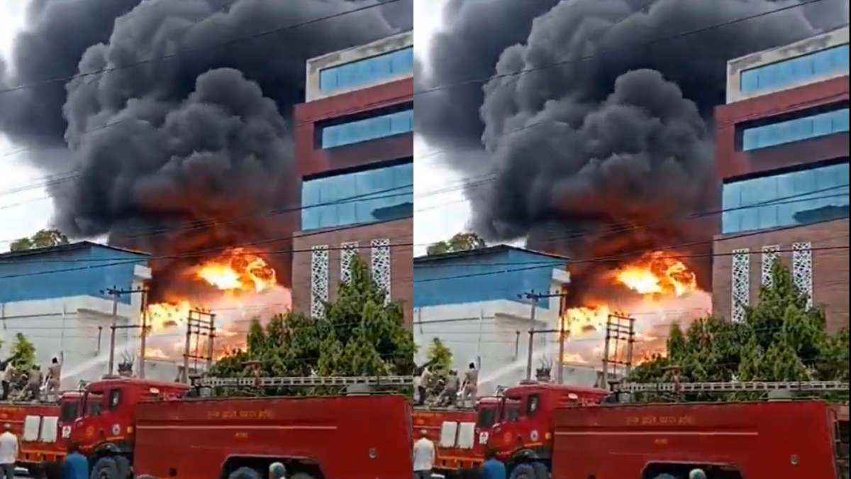 Noida Fire News: 'हो रहे बम जैसे धमाके...' नोएडा सेक्टर 2 की कंपनी में लगी आग, जानें क्या है वजह?