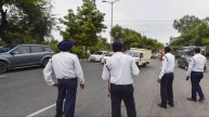 Noida traffic diversion, Noida News, Noida, Noida Traffic Police, Vice President Jagdeep Dhankhar, Governor Anandiben Patel, नोएडा ट्रैफिक डायवर्जन, नोएडा समाचार, नोएडा, नोएडा ट्रैफिक पुलिस, उपराष्ट्रपति जगदीप धनखड़, राज्यपाल आनंदीबेन पटेल