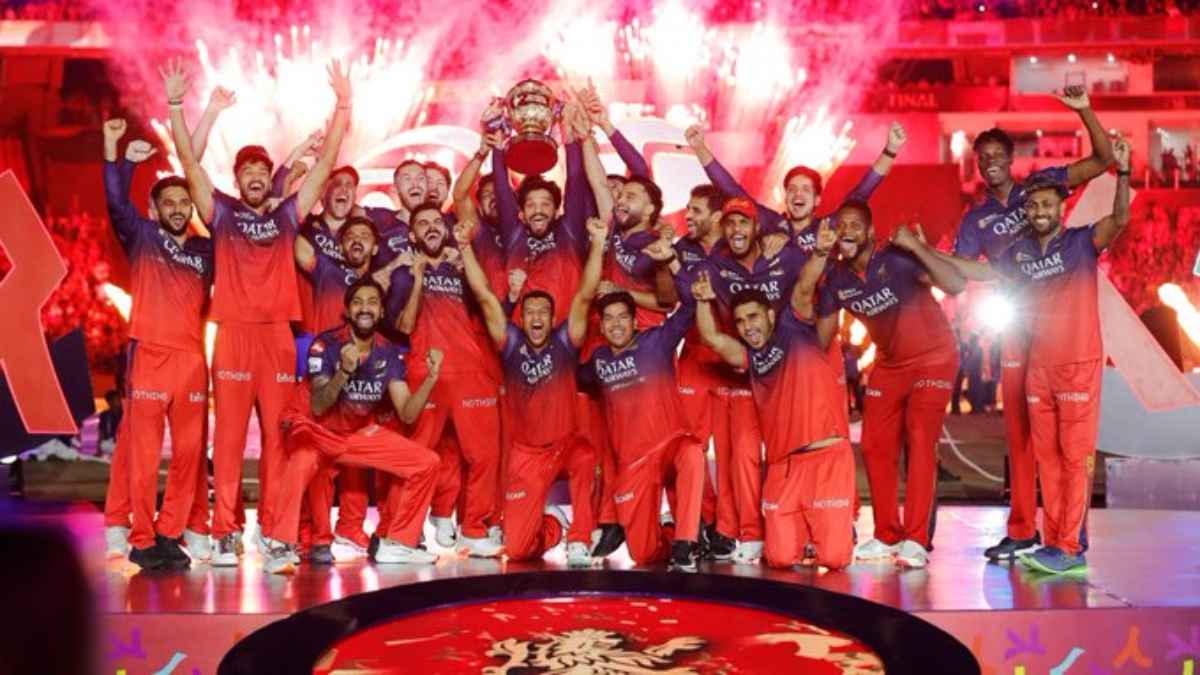 RCB ने 18 साल बाद जीता IPL का खिताब, लेकिन फिर भी इन खिलाड़ियों को रिलीज कर सकती हैं टीम