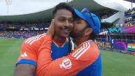 Rohit Sharma Kiss Hardik Pandya