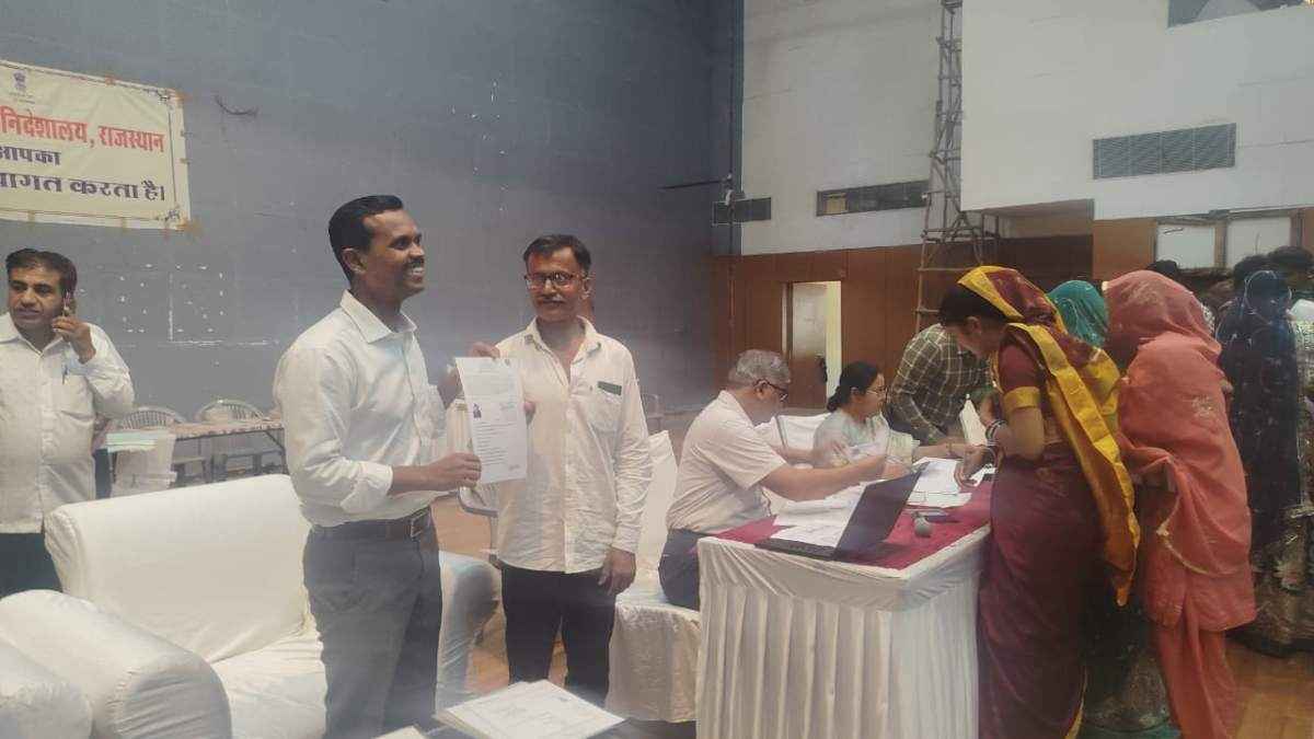 Rajasthan: 964 पाकिस्तानी परिवारों को मिली भारतीय नागरिकता, चेहरे पर साफ झलक रही थी खुशी