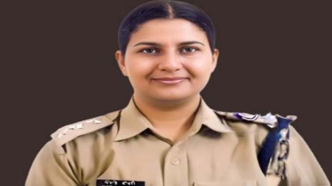 Who is IPS Smiti Chaudhary
