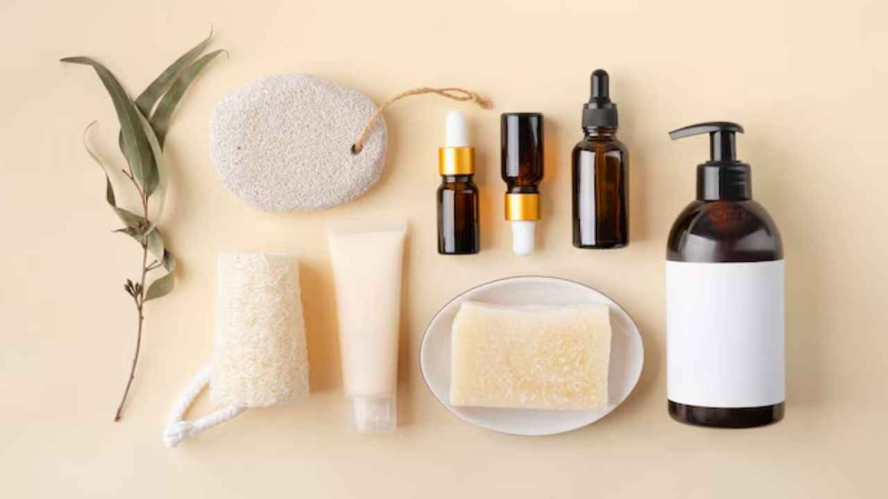 Skin Care Tips: ग्लोइंग और हेल्दी स्किन के लिए सोने से पहले अपनाएं ये 3 आदतें, जानें एक्सपर्ट की राय