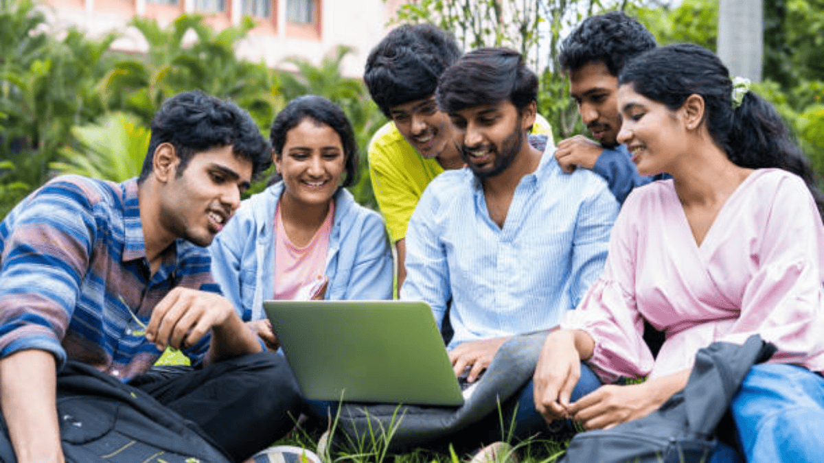 JEE Advanced 2025 की कट-ऑफ में हुई बड़ी कटौती, देखें कैटेगरी-वाइज क्वालीफाइंग मार्क्स
