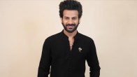 Karan Veer Mehra Celebrate Mother Birthday