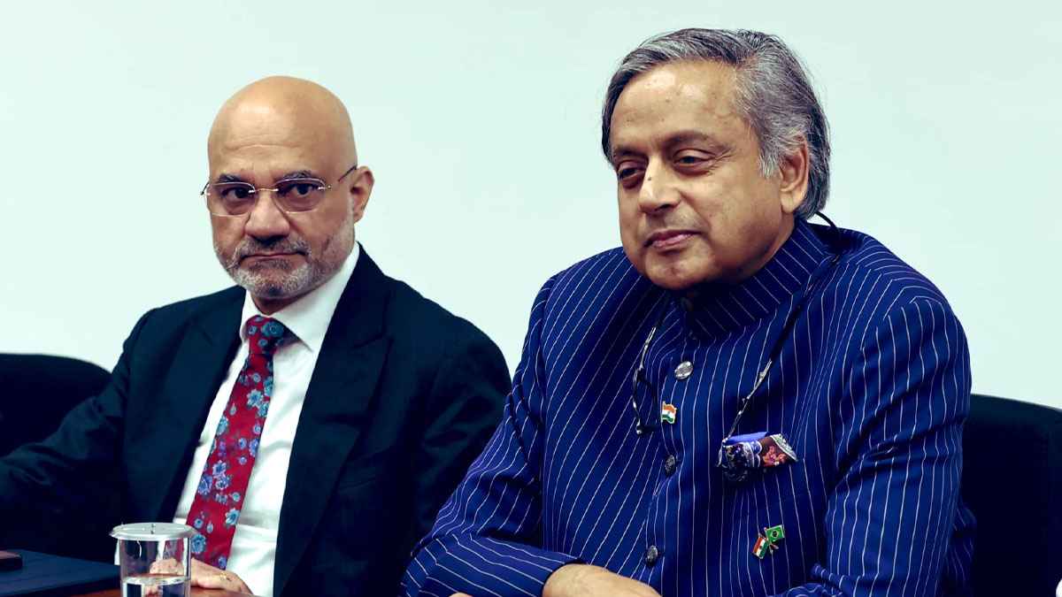 shashi tharoor