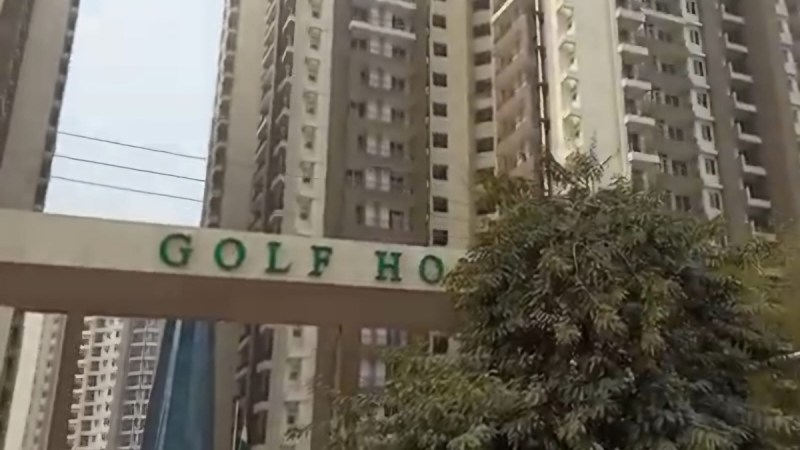 Amrapali Golf Homes