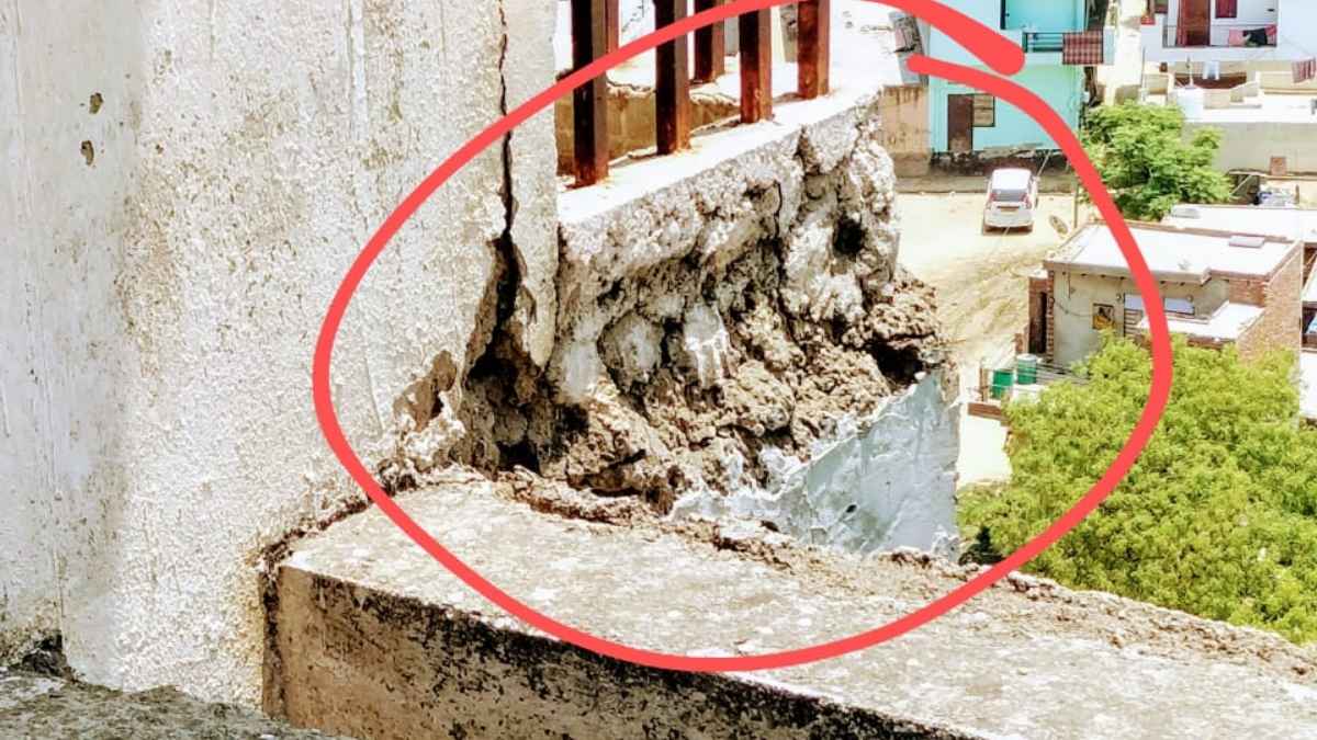 Greno West Plaster Gaur City