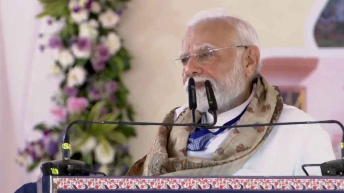 'समृद्ध बिहार, हर नौजवान को रोजगार', बिहार के मोतिहारी में PM मोदी ने दिया नारा