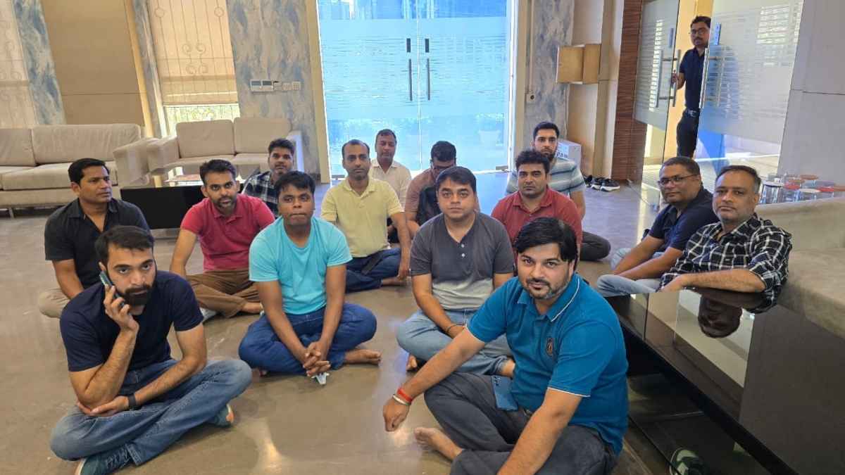 Mahagun Mantra Society