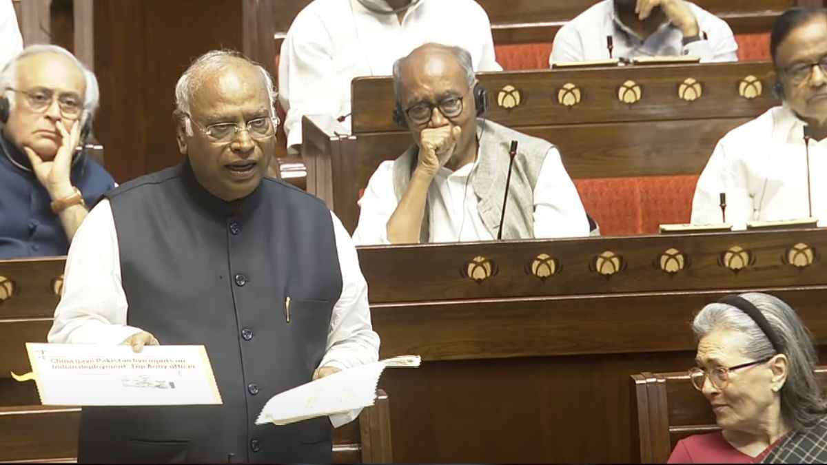 Operation Sindoor को लेकर राज्यसभा में मल्लिकार्जुन खड़गे ने सरकार पर उठाया सवाल, बीजेपी नेताओं पर भड़के, पढ़ें भाषण की बड़ी बातें