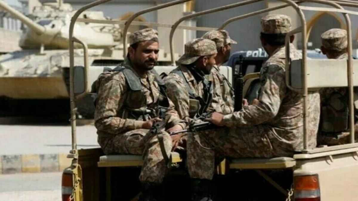 पाकिस्तान ने अफगान सीमा पर ढेर किए 30 आतंकी, अफगानिस्तान से लगी सीमा सील