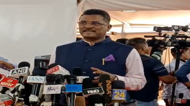 Pratap Sarnaik statement on Marathi