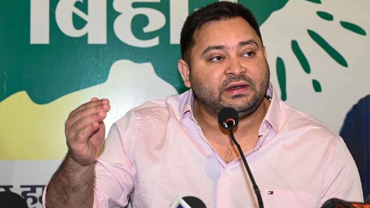 मौलाना कहने पर तेजस्वी यादव का पलटवार, चुनाव आयोग पर भी साधा निशाना