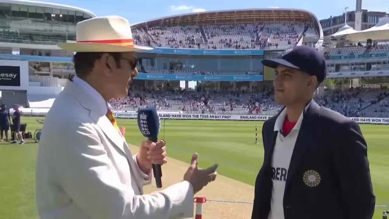 Ravi Shastri and Mohammed Siraj