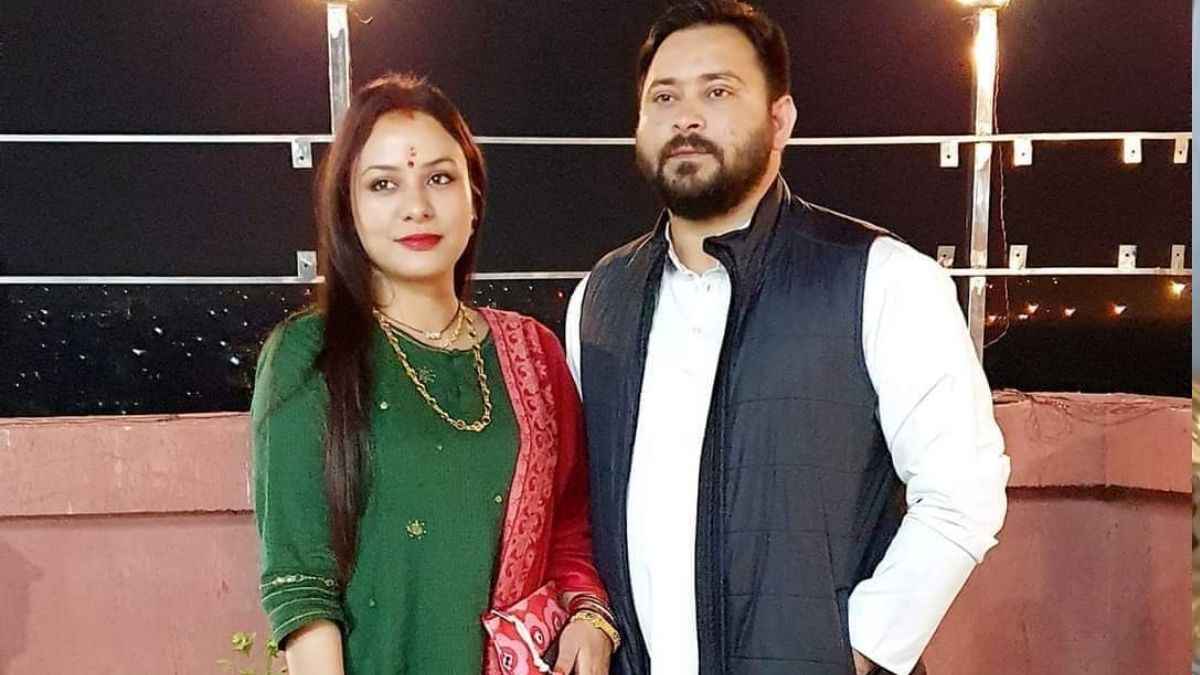 पत्नी का जिक्र कर तेजस्वी यादव ने चुनाव आयोग पर कसा तंज, बोले- आधार कार्ड को डॉक्यूमेंट में से क्यों हटाया?