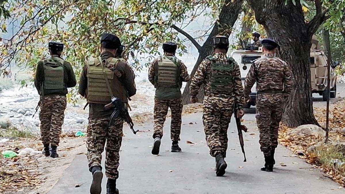 Terrorists Encounter: जम्मू-कश्मीर के पुंछ में एनकाउंटर, सुरक्षा बलों ने ढेर किए 2 आतंकी