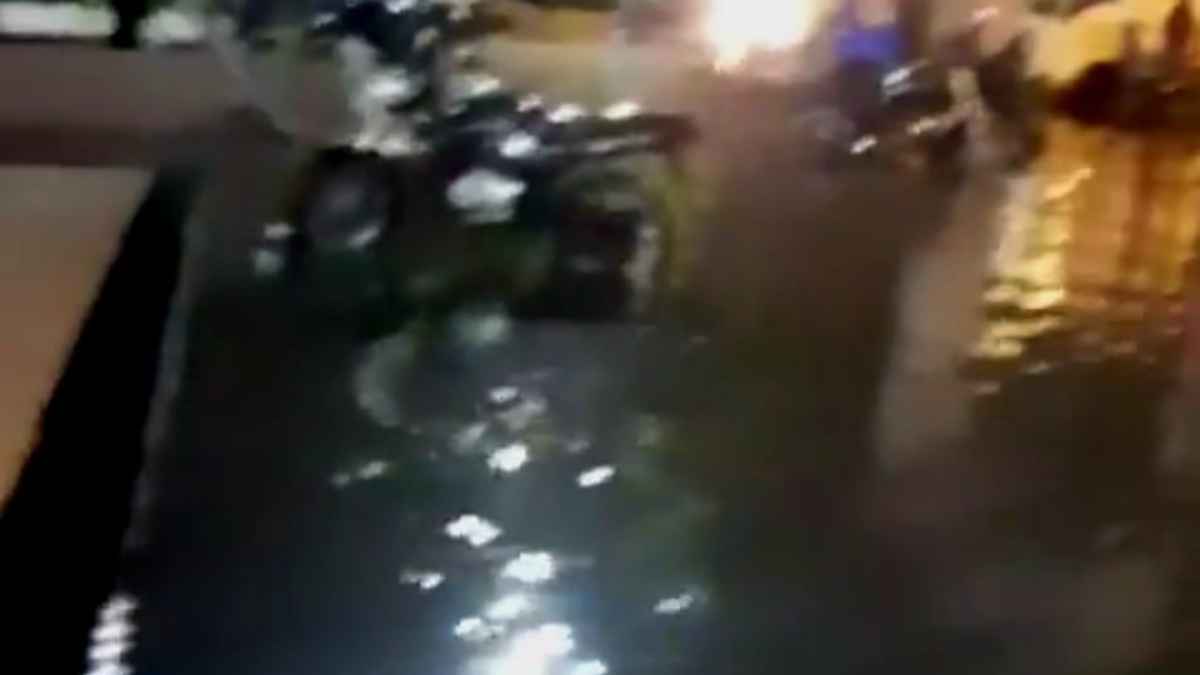 ग्रेटर नोएडा वेस्ट की किस सोसायटी में पानी हुआ ओवरफ्लो, बारिश ने बढ़ाई परेशानी