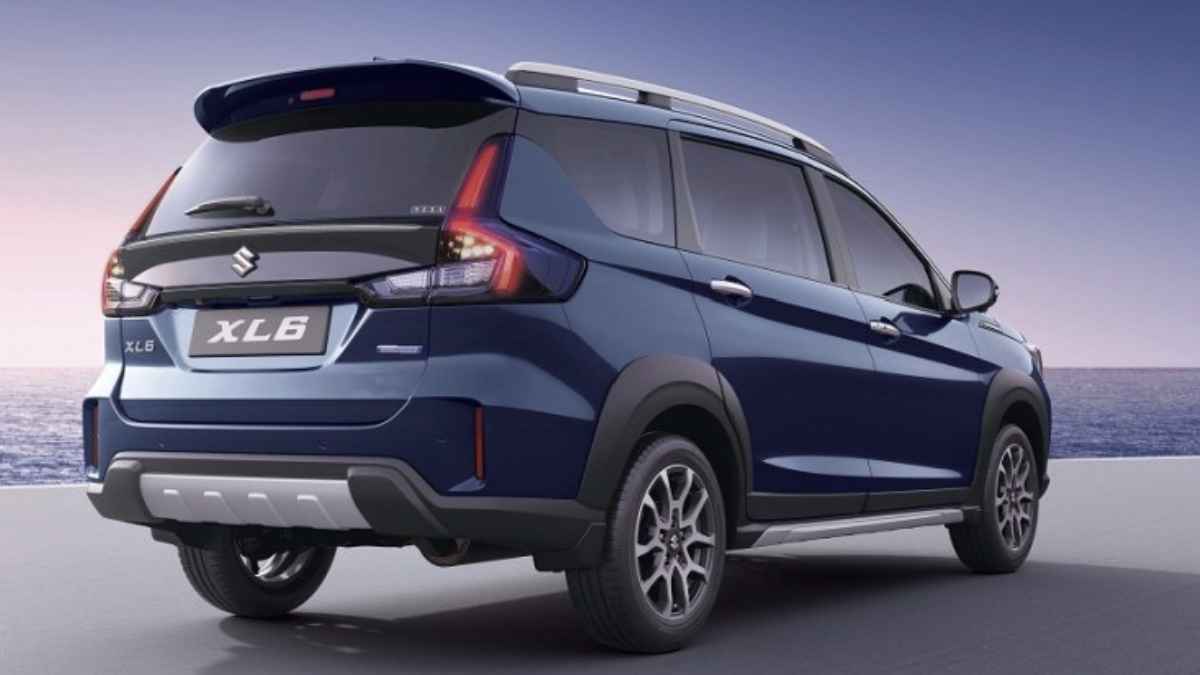 26km का माइलेज, बिक्री में 39% की गिरावट, Maruti की इस 6 सीटर फैमिली कार से ग्राहकों ने बनाई दूरी