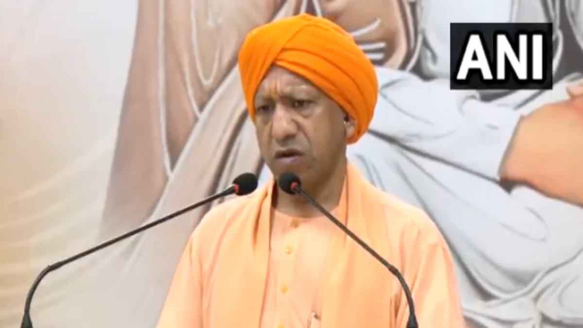 'औरंगजेब का उद्देश्य सनातन को मिटाना...', सीएम योगी बोले- गुरु तेग बहादुर ने दी थी चुनौती