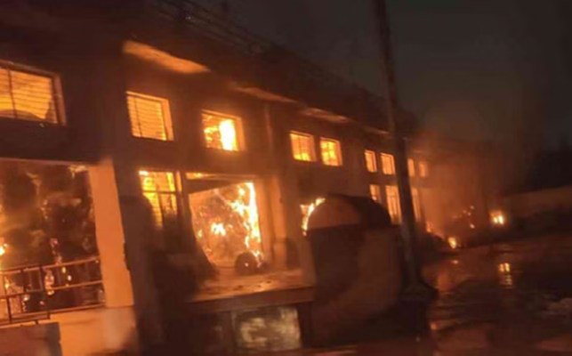 Ghaziabad News, Ghaziabad Police, Hotel Pluto, Ghaziabad Hotel, Ghaziabad Fire Department, Ghaziabad, Ghaziabad Latest News, गाजियाबाद खबर, गाजियाबाद, गाजियाबाद ताजा खबर, गाजियाबाद पुलिस, गाजियाबाद दमकल विभाग, होटल प्लूटो, गाजियाबाद होटल