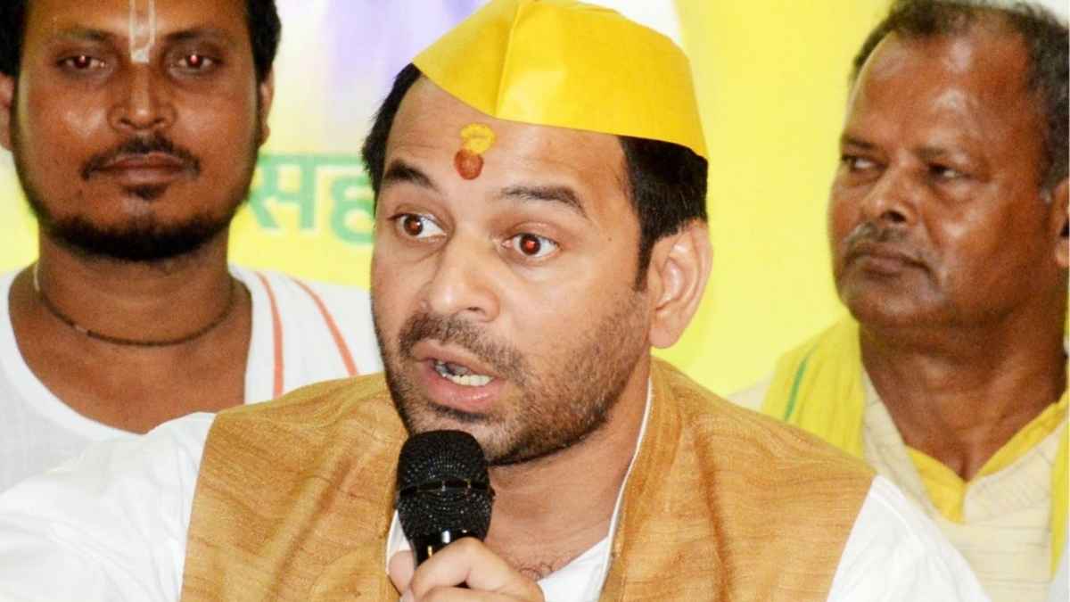 Tej Pratap Yadav Tejaswi Yadav Lalu Prasad RJD Nitish Kumar Assembly Elections Narendra Modi NDA