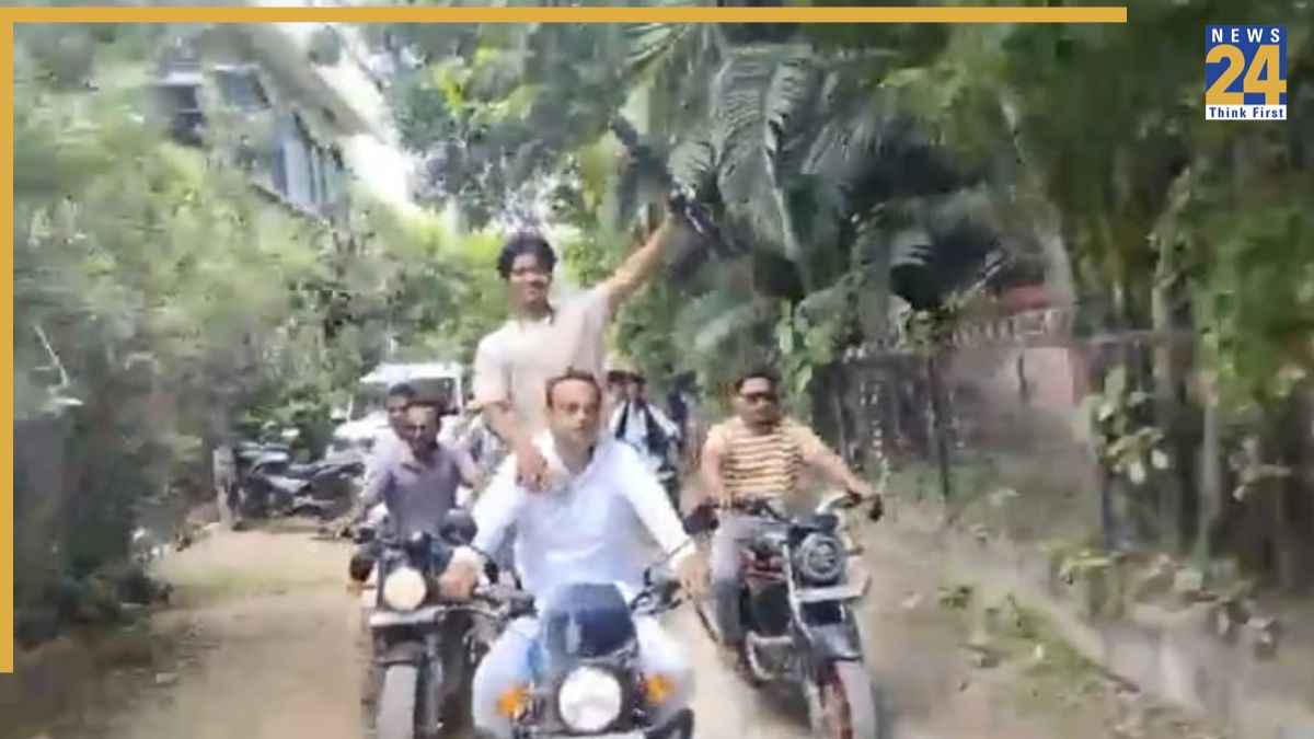 बिहार की एक बाइक रैली में युवक ने लहराया हथियार, वीडियो वायरल होने पर तलाश में जुटी पुलिस
