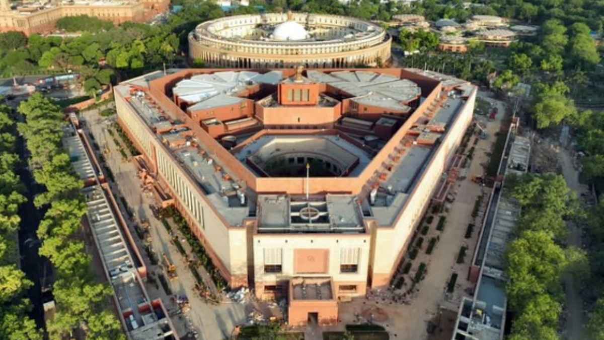लोकसभा में आज 3 अहम विधेयकों पर चर्चा के आसार, जानें एजेंडे में क्या-क्या मुख्य मुद्दे?