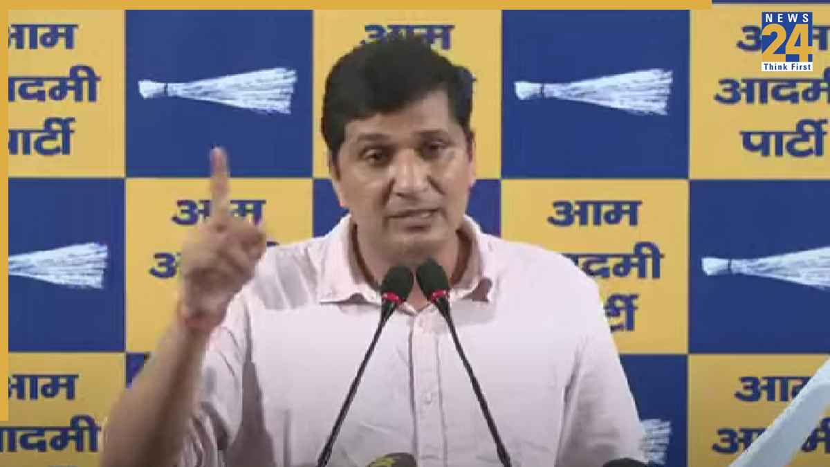 Video: ED की रेड के बाद Saurabh Bharadwaj का बड़ा खुलासा, प्रेस कॉन्फ्रेंस कर दिखाए कागज
